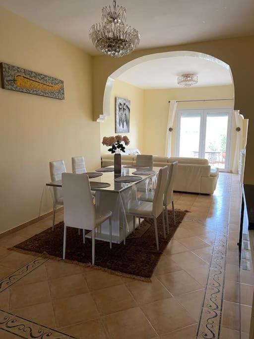 Appartement En Residence + Grande Terrasse Sur Le Toit Saïdia 外观 照片
