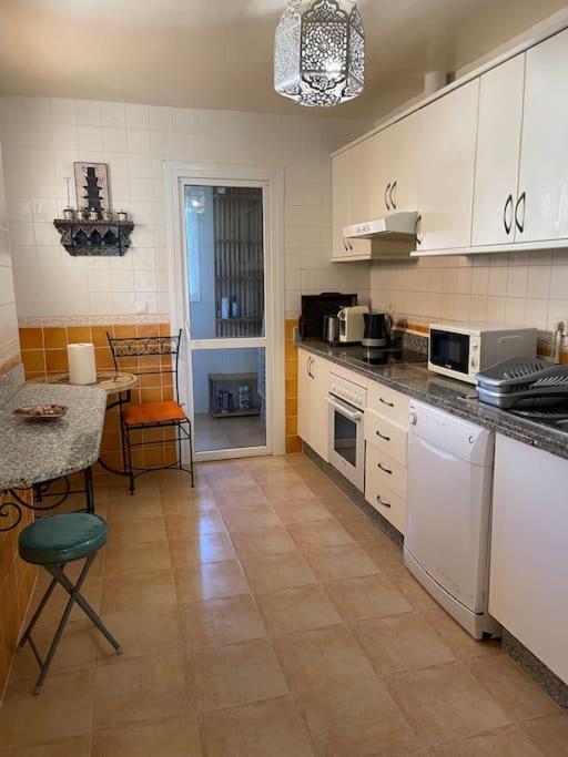 Appartement En Residence + Grande Terrasse Sur Le Toit Saïdia 外观 照片