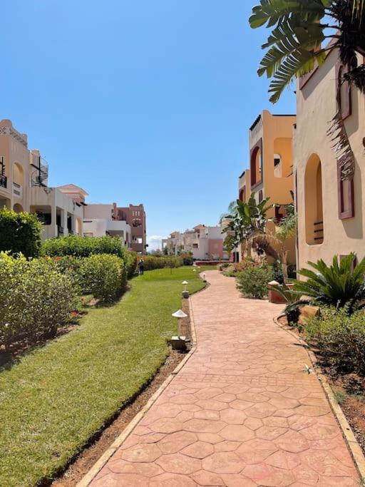 Appartement En Residence + Grande Terrasse Sur Le Toit Saïdia 外观 照片